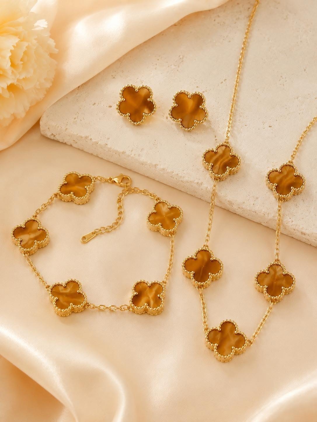 Set Cỏ Bốn Lá Hổ Phách - ảnh 2